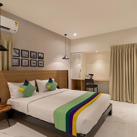 Treebo Premium Vapr Ashok Nagar Hotell Chennai Exteriör bild