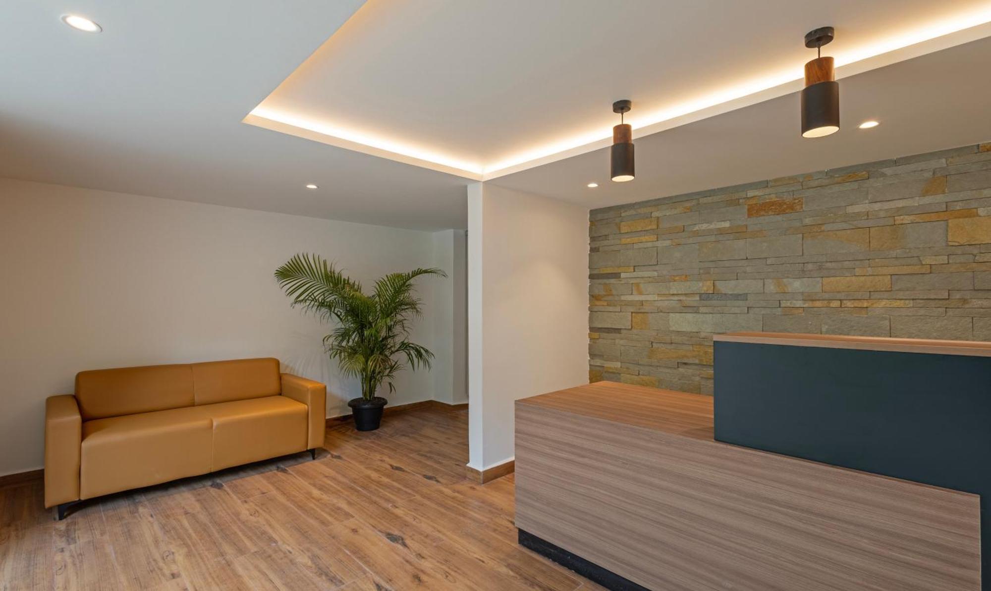 Treebo Premium Vapr Ashok Nagar Hotell Chennai Exteriör bild
