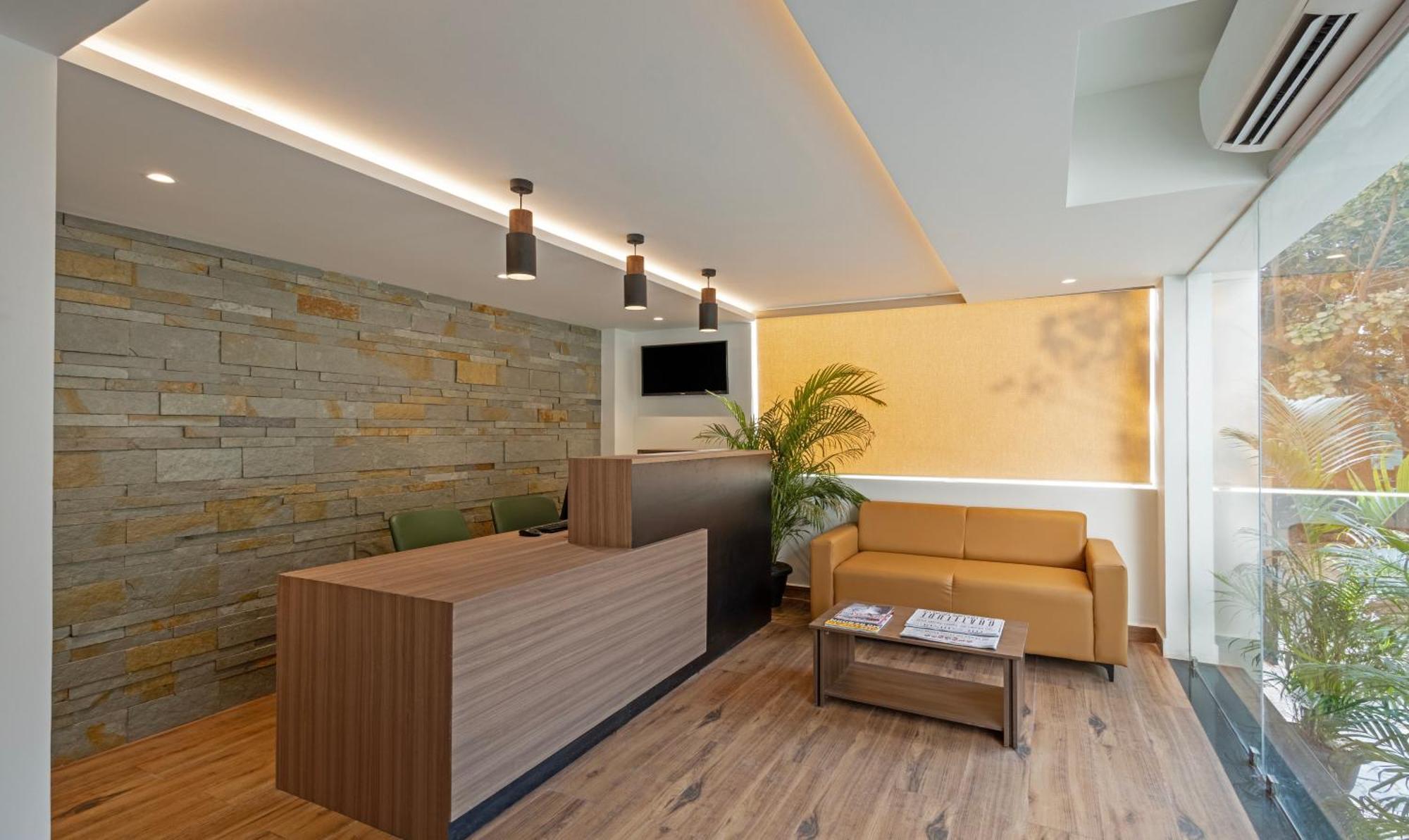 Treebo Premium Vapr Ashok Nagar Hotell Chennai Exteriör bild